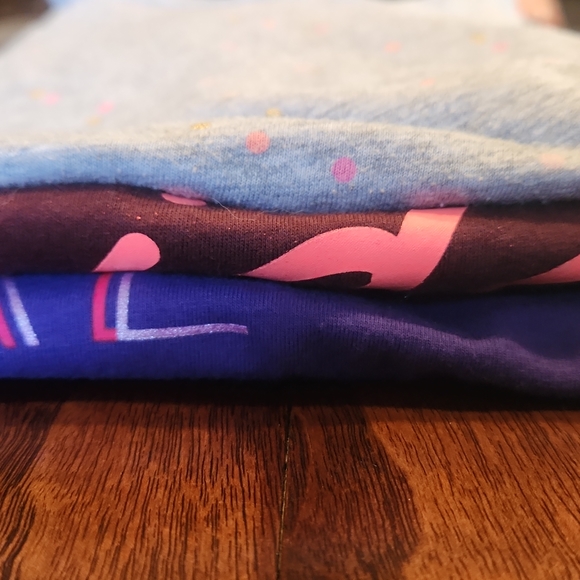 Girls shirt bundle sizes S/M/L - Picture 8 of 9